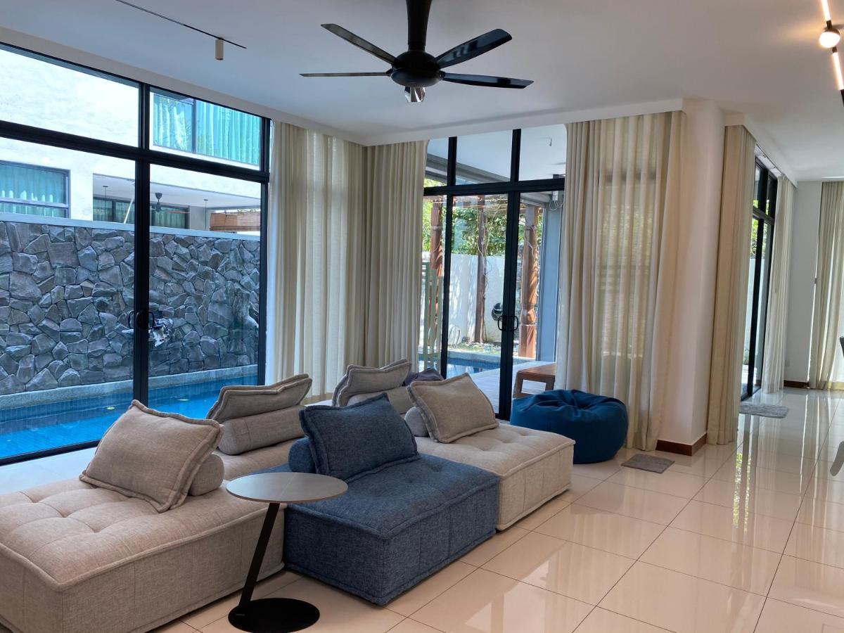 Ikiru 18 Private Saltwater Pool Villa, 3 Ensuite Br, Outdoor Bbq, 5 Mins To Beach Pantai Cenang  Esterno foto