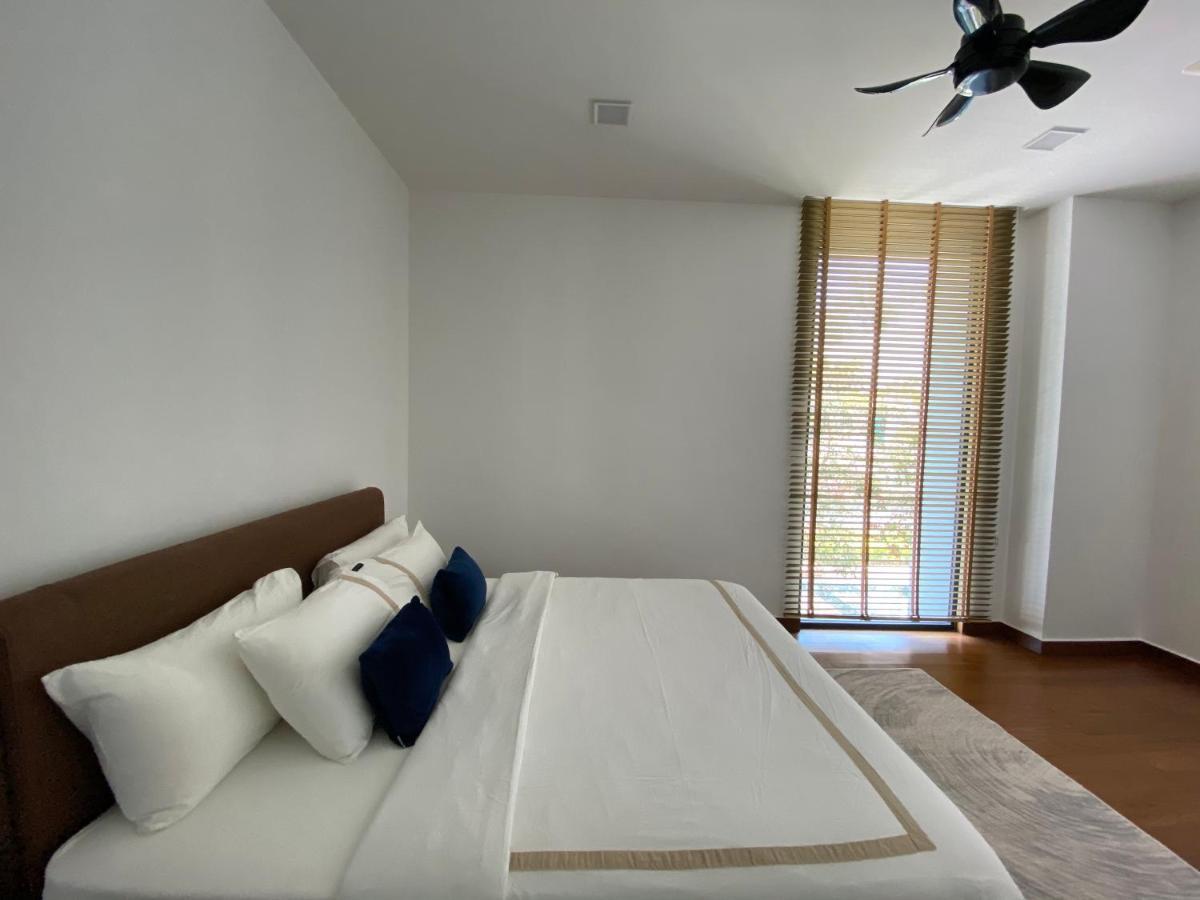 Ikiru 18 Private Saltwater Pool Villa, 3 Ensuite Br, Outdoor Bbq, 5 Mins To Beach Pantai Cenang  Esterno foto